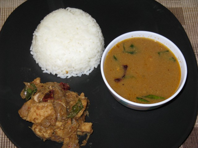 Chicken curry & fry